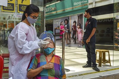 Overwhelmed BMC Wants to Target 1L Covid Shots a Day, But Awaits Centre’s Nod for Door-to-door Drive