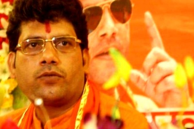 Fringe Varanasi Outfit Paid Youth Rs 1,000 to Get Tonsured After Nepal PM's Remarks