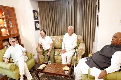 Ahead of Jammu And Kashmir Polls, Rahul Gandhi, Kharge Meet Abdullahs