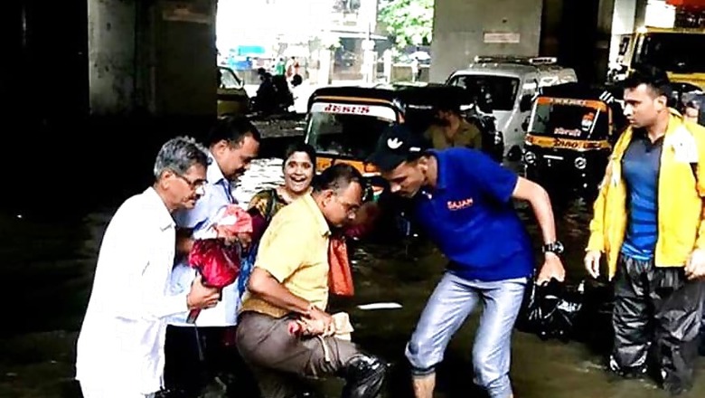 'When in Pain, Enjoy Rain': Mumbai Showers Soak Twitter With Jokes on Christmas