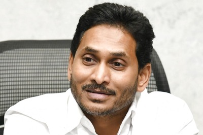 Celebrity Education: India's Richest CM Jagan Mohan Reddy is a BCom Graduate