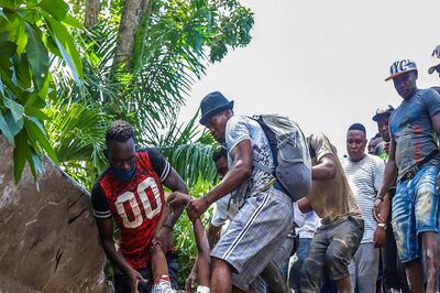 Over 1,200 Killed in Massive Haiti Quake, Overburdened Hospitals Struggle to Treat Injured