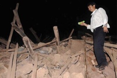 Earthquake rocks China's south, one killed