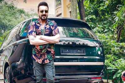 Watch: Sanjay Dutt Flaunts His Newly Purchased Range Rover SV, Here's How Fans Reacted