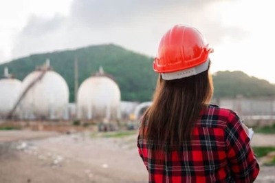 Watch: Field Engineer Shams Albayati Shows Behind the Scenes Of High-Paying, Luxurious Oil Rig Life