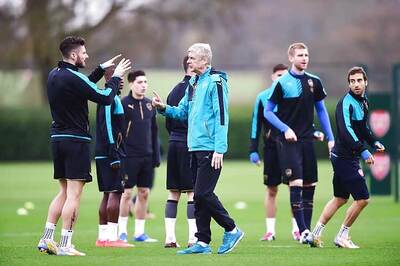 Arsenal look to boost title hopes with win over Chelsea