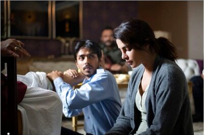 The White Tiger Trailer Drops, Priyanka Chopra's Father-in-Law Kevin Jonas Excited About Her Movie