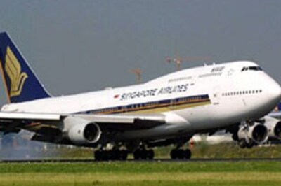 Singapore Airlines' slash prices for the holiday season