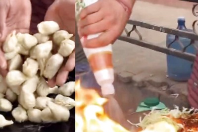 Foodies Give 10/10 To This Fire Momo Fusion