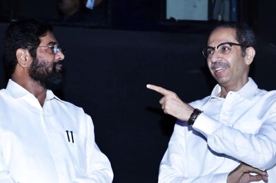 Maha Turmoil: Uddhav Calls Cabinet Meet on Wednesday; Shinde Claims 40 MLAs With Him | Key Updates