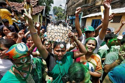 Mamata Retains Power, TMC Scores a Landslide Win in West Bengal