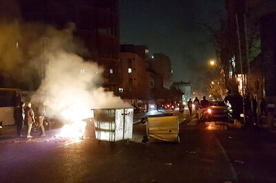 Iran Warns Protesters as Hundreds Take to Streets Against Corruption, Two Killed