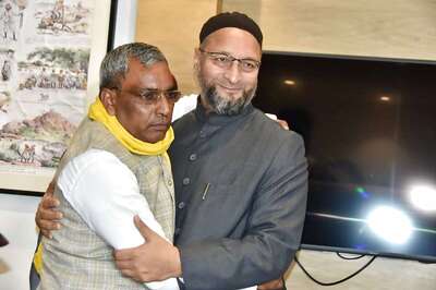 AIMIM President Owaisi Seeks to Gain Foothold in Uttar Pradesh, Meets SBSP Chief OP Rajbhar