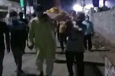 Humanity Trumps Religion as Relatives Fail to Turn Up for Last Rights of Covid Patients in UP