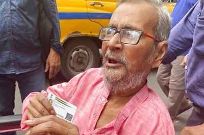 Elderly Voters Keeping Hope of Democracy Alive in Bhabanipur