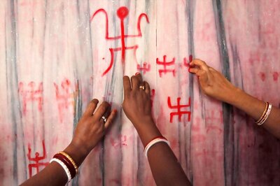 Three Unidentified Persons Vandalise Hindu Temple in Pakistan