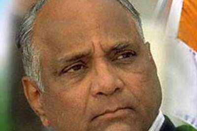 Thackeray flays Pawar over Sea Link naming issue