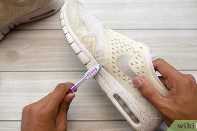 How to Clean Nike Shoes