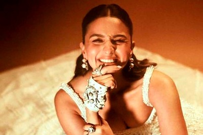 MET Gala 2023: Alia Bhatt’s Jewelled Vegan Leather Glovelette Was Handcrafted Within 48 Hours