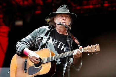 Neil Young Releases Title Song From Lost Album Hitchhiker