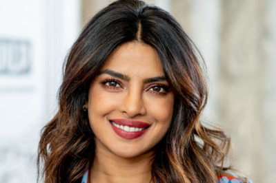 Priyanka Chopra Says 'I Love My Job' As She Opens Up On Being a Part of Both, Bollywood and Hollywood