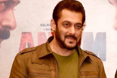 Salman Khan Requests Fans Not to Burst Crackers Inside Theatre: 'Enjoy Antim But Please Avoid This'