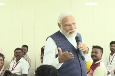 PM Modi Interacts With Hakki Pikki Tribe Members Evacuated From Sudan Under Operation Kaveri | WATCH