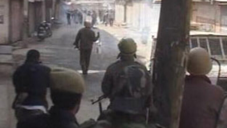 Srinagar: 1 killed, 6 injured as protest turns violent