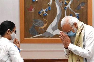 Bengal Floods: PM Modi Dials Mamata Banerjee, Assures Her of All Help