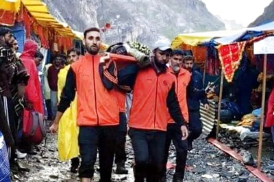 WATCH: The Exact Moment Flashfloods Hit Amarnath Camp as Devotees Ran in Horror to Escape