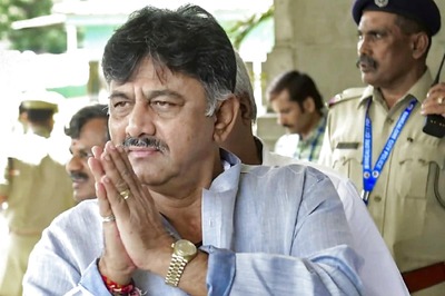 Shivakumar 'Challenges' Karnataka Govt to Vaccinate 80% Adult Population in 3 Months