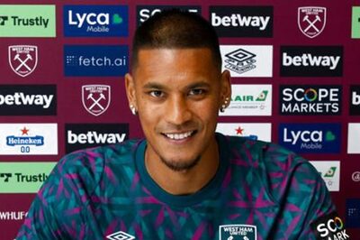 Alphonse Areola Agrees to Five Year Deal With West Ham United