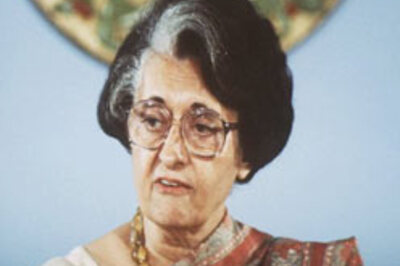 Sikh group says Indira's killer a hero