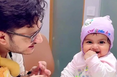 Watch: Paediatrician Distracts Baby While Giving Injection, Internet Impressed