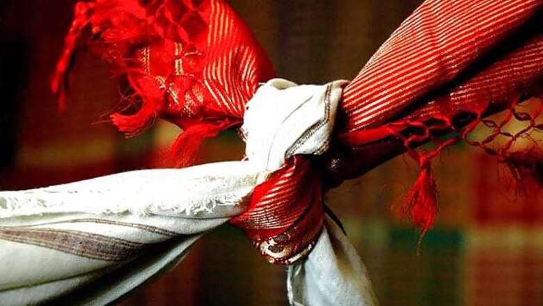 Marry girls from other faiths to counter 'Love Jihad': Hindu Mahasabha leader
