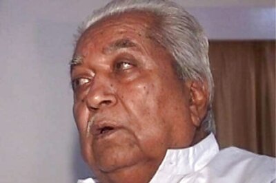 Guj polls: Keshubhai hits out at Modi over 3D campaign