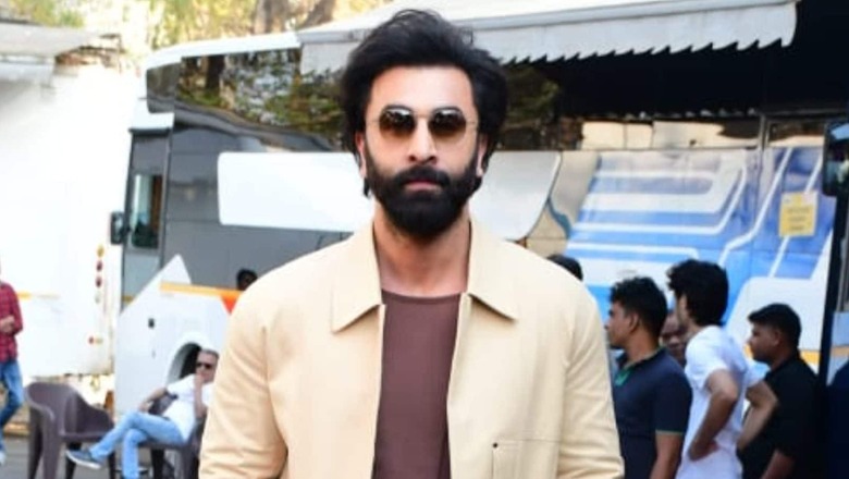Ranbir Kapoor Says Women Deal With Break Up by Going to Salon, Men Grow Beards and Bellies