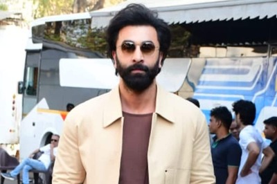 Ranbir Kapoor Says Women Deal With Break Up by Going to Salon, Men Grow Beards and Bellies