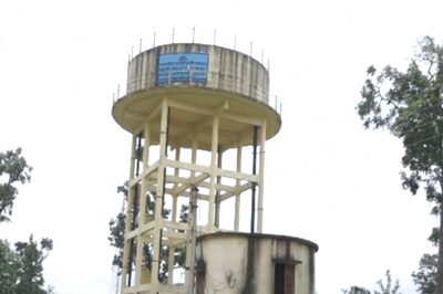 Rajasthan College Students Climb Atop Water Tank Demanding ATM, Gym Prior to Student Union Elections