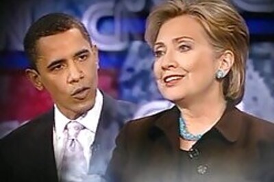 Obama narrows Clinton superdelegate lead to 1