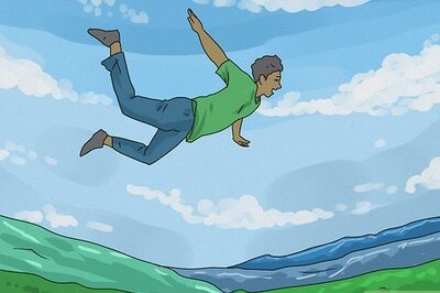 14 Spiritual Meanings & Interpretations of Flying in Your Dreams