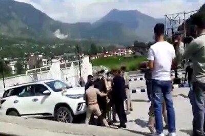 Former Kullu SP, Himachal CM Security Staffer Suspended After Video of Their Scuffle Goes Viral