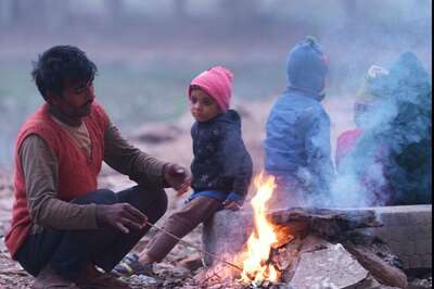 Delhi's Chilling Spell Persists; North India Braces for Fog, Severe Cold & Rain Tomorrow