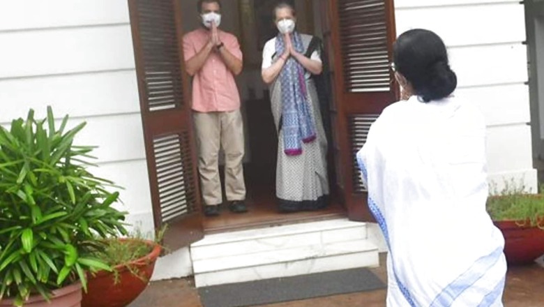 The 'Namaste' Says It All: Why Mamata's Meet With Sonia, Rahul Builds Oppn Hope for 2024