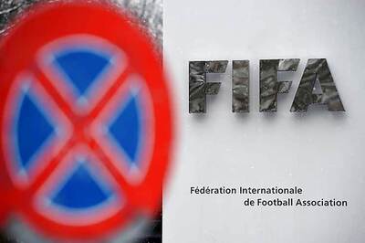 Switzerland authorities extradite FIFA bribery case suspect Esquivel to US