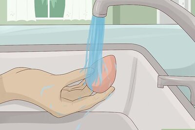 How to Use a Beauty Blender