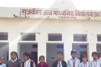 At This Kota Govt School, Students Mark Attendance Through A QR Code
