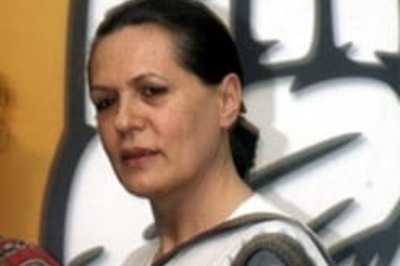 Sonia snubs demand for becoming PM