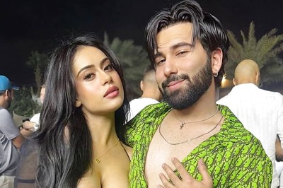 ‘Does She Ever Walk Normally?’ Fans On Nysa Devgn Bumping Into A Bodyguard