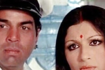 Happy Birthday Dharmendra and Sharmila Tagore: Duo's Iconic Movies Everyone Should Watch in Their Lifetime